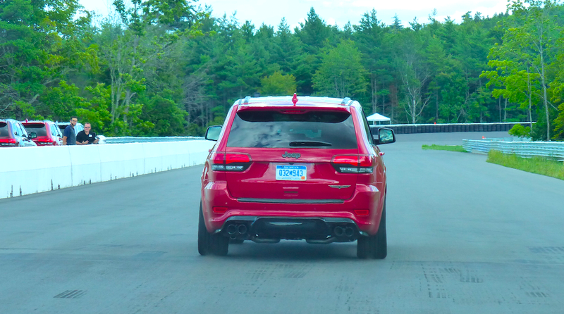Illustration for article titled The 707 Horsepower 2018 Jeep Trackhawk Is America’s Most Practical Supercar